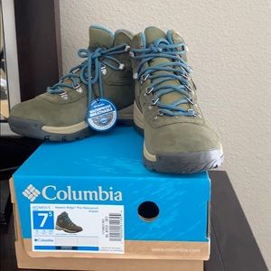Brand New Columbia boots